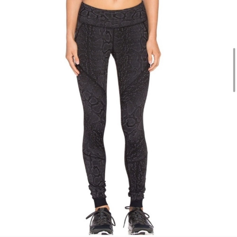 Vimmia Reversible Python Compression Leggings Womenโs Sz S Black Grey Athletic